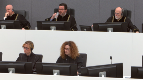 Specialja rrëzon mocionin e mbrojtjes ndaj Thaçit, Veselit, Krasniqit dhe Selimit