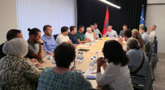 Formohet një parti e re politike në Kosovë