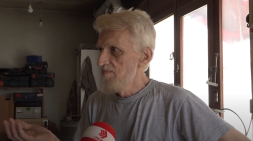 (VIDEO) Zejtarët e fundit të Çarshisë, zdrukthtari që ushtron zanatin 52 vjet me pasion