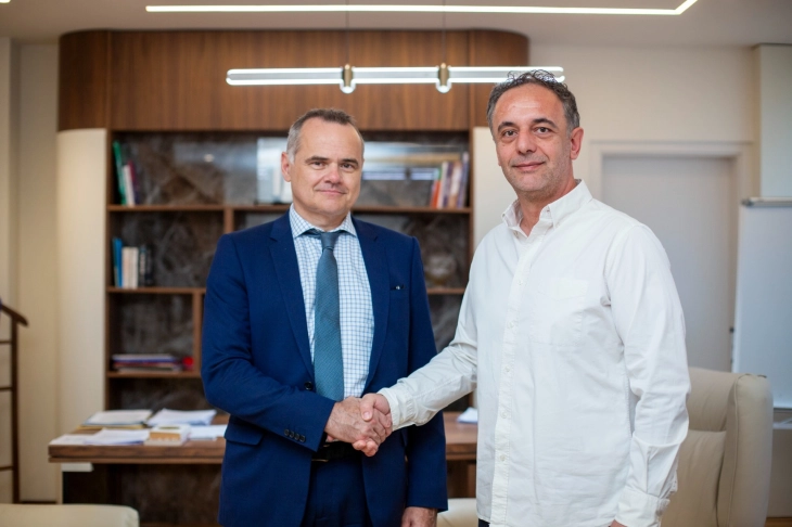 Ministri Aliu u takua me ambasadorin francez Le Rigoler