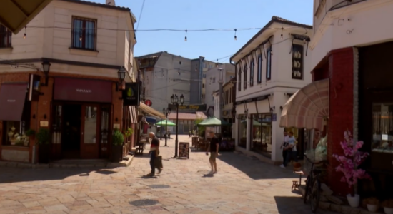 (VIDEO) Çarshia e Shkupit mbetet më e preferuara e turistëve