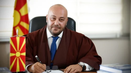 Propozimi për interpelancën e kryetarit të Gjykatës Kushtetuese, Kostadinovski para deputetëve