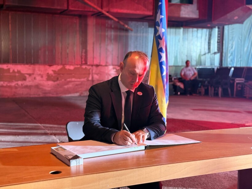 Gashi në Potoçari: Srebrenica është plagë e hapur në ndërgjegjen e njerëzimit