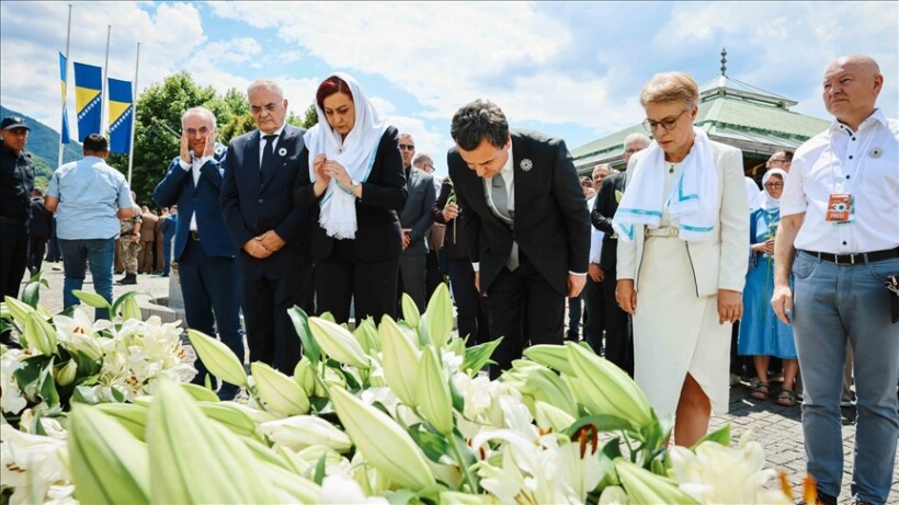 Kurti për familjarët e viktimave në Srebrenicë: Pikëllimi nuk i ka thyer