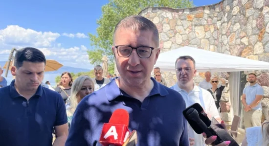 Mickoski për akuzat e Arsovskës: Shteti ka institucione, u bëj thirrje të veprojnë