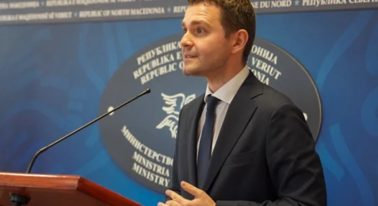 Mucunski në Londër në biseda për përforcimin e bashkëpunimit politik dhe ekonomik me Mbretërinë e Bashkuar