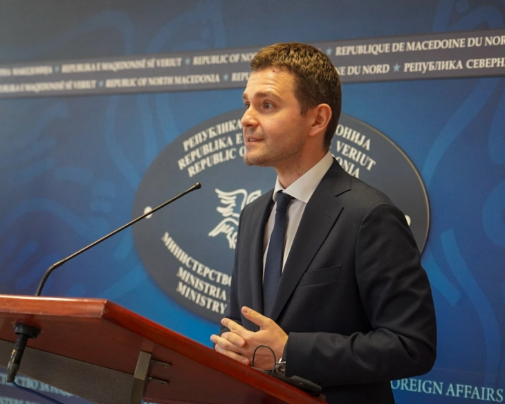 Mucunski në Londër në biseda për përforcimin e bashkëpunimit politik dhe ekonomik me Mbretërinë e Bashkuar