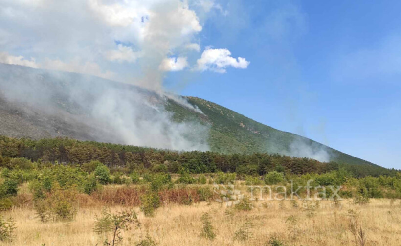Zjarri në Zhelinë është vendosur nën kontroll