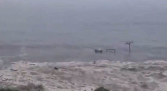 (VIDEO) Valë të cunamit godasin Rusinë dhe Japoninë pas tërmetit në Gadishullin Kamchatka