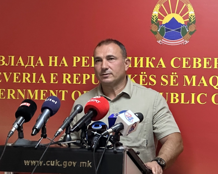 Angellov: Për momentin po veprojnë dy Er traktorë mbi zjarrin në Dojran, deri në fund të ditës do të vihet nën kontroll