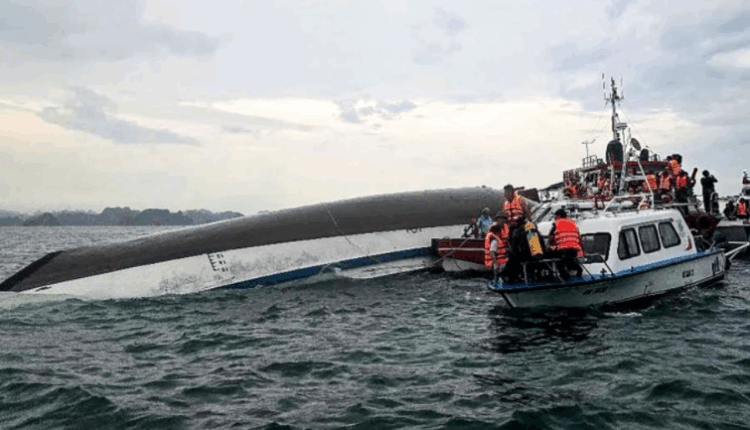 Përmbytet anija turistike në Vietnam, 38 viktima mes tyre edhe fëmijë