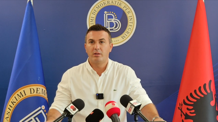Ademi: Kërkojmë veting me mbikëqyrje ndërkombëtare për të gjithë bartësit e funksioneve publike