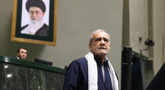 Presidenti iranian njofton pezullimin e bashkëpunimit me IAEA-në