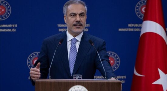 Fidan: Turqia do ta konsiderojë çdo përpjekje për ndarjen e Sirisë si kërcënim dhe do të ndërhyjë