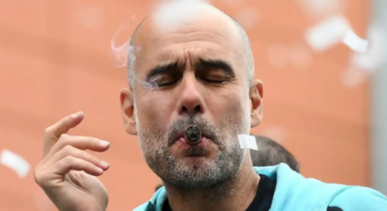 Pep Guardiola bëhet trajneri i parë që shpenzon mbi 2 miliardë euro