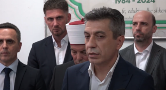 (VIDEO) Mexhiti: Ligji për shkollat fetare do të miratohet para pushimit të deputetëve