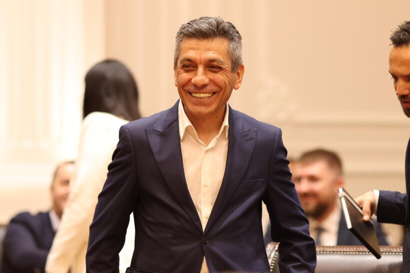 Mexhiti: Sot nënshkruam kontratat me komunat për 829 projekte të reja!