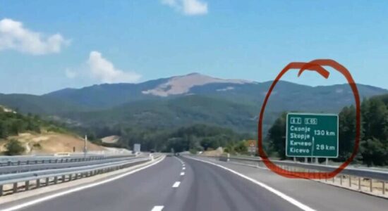 (VIDEO) Korridori 8, opozita: Qeveria po e largon gjuhën shqipe nga tabelat