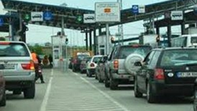 Fluks i shtuar i automjeteve në vendkalimet kufitare, LAMM: Rreth 30 minuta pritje për hyrje në Maqedoninë e Veriut