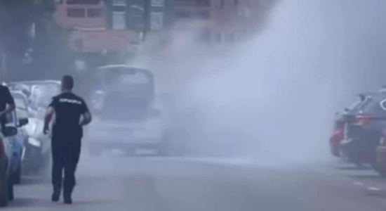Është djegur një makinë e policisë në Shkup!