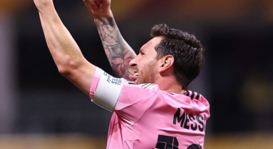 Dy golësh dhe rekord nga Leo Messi