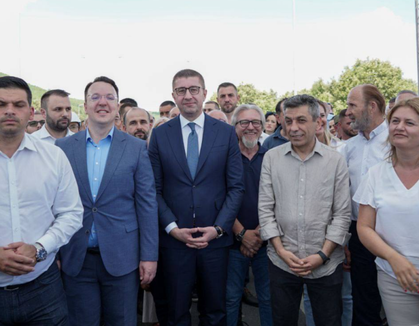 Mickoski: Autostrada drejt Ohrit për vite me radhë ishte simbol i ngecjes, tani do të jetë simbol i suksesit dhe punës së përgjegjshme