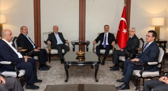 Kryediplomati turk: Turqia nuk do të lejojë që tensionet e fundit rajonale të errësojnë gjenocidin në Gaza
