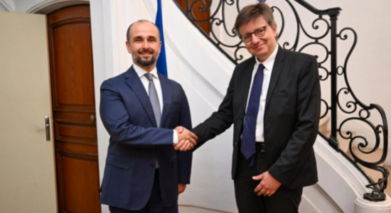 Murtezani në takim me Zhoven: Bashkëpunimi teknik dhe ekspert është parakusht për aderim të suksesshëm në BE