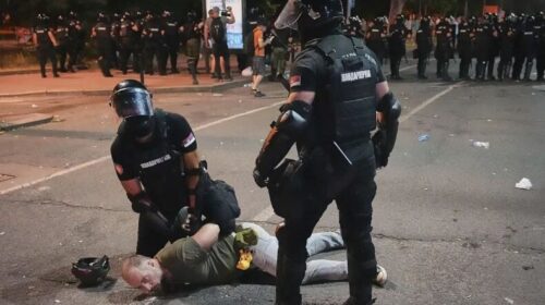 Vazhdojnë përleshjet në Beograd në protestat anti-Vuçiq, 79 të arrestuar