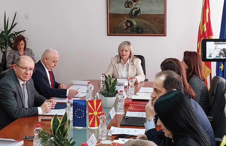Seancë e prokurorëve publikë