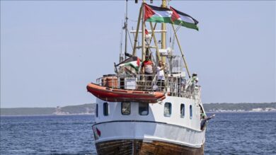 Flotilja e Lirisë humb kontaktin me anijen e ndihmës ‘Handala’ në rrugën drejt Gazës