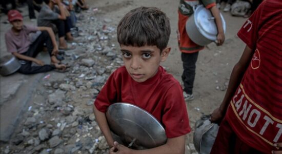 OKB: Mbi 1 milion fëmijë në Gaza përballen me pasojat e urisë dhe kequshqyerjes në përkeqësim