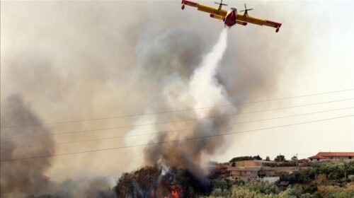 Zjarr pyjor përfshin ishullin e Siçilisë në Itali