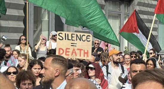 Berlin, protesta kundër sulmeve të vazhdueshme të Izraelit dhe bllokadës në Gaza