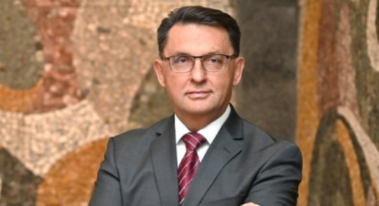 Sllaveski: Tre bankat më të mëdha paralajmëruan ulje të tarifave për shërbimet e pagesave