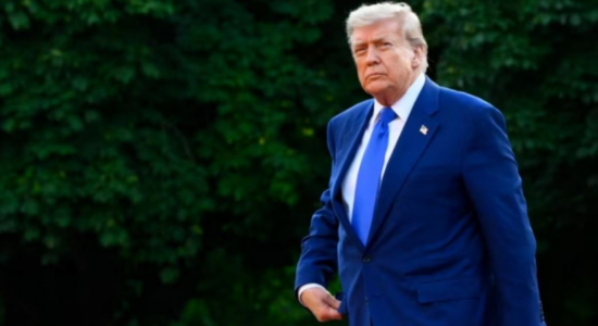 Trump nënshkruan letrat për mallrat e eksportit: 12 shtete në objektiv dhe rreziku i tarifave deri në 70 për qind