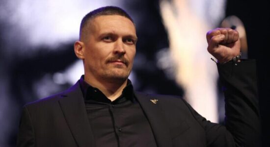 Usyk zbulon se cili boksier e goditi më rëndë deri më tani në karrierë