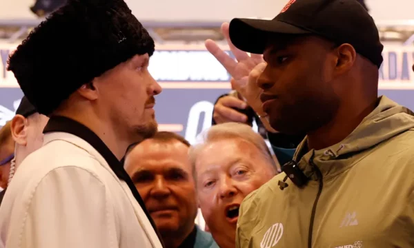 Nga sa para i fituan mbrëmë Usyk dhe Dubois?