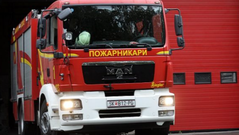 Shpërthen zjarr në Koçan, digjen dy shtëpi