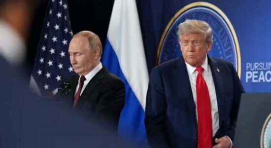 Putin informon kabinetin e tij për takimin që pati me Trumpin