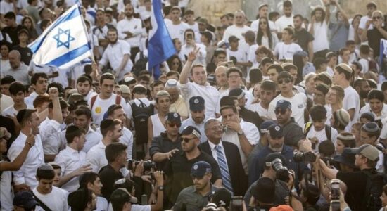 Kolonët izraelitë të udhëhequr nga ministri ekstremist Ben-Gvir futen në Xhaminë Al-Aksa