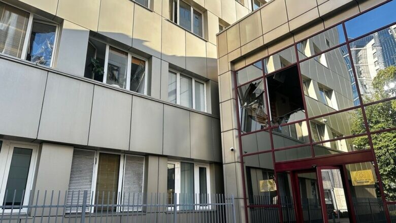 Ndërtesa e delegacionit të BE-së ‘dëmtohet rëndë’ në sulmin rus ndaj Kievit
