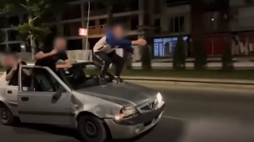 MPB ndërmerr masa ndaj të rinjve që xhironin video të rrezikshme mbi veturë në Shkup
