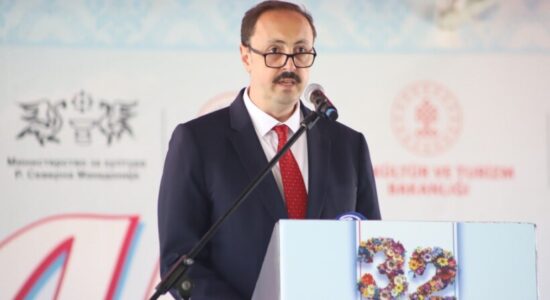Letër urimi nga Ambasadori Ulusoy për Sejid Emin, kryeredaktorin e TIMEBALKAN