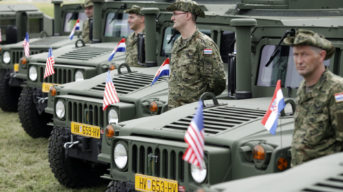 Kroacia, Shqipëria dhe Kosova planifikojnë blerje të përbashkët të armëve amerikane