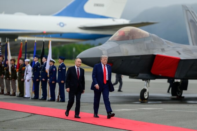 Takimi Trump-Putin, vjen reagimi i parë nga Shtëpia e Bardhë: Historike!