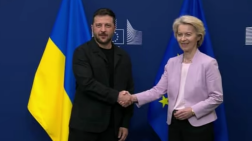 “Kufijtë nuk mund të ndryshohen me forcë”, Von der Leyen konferencë me Zelenskyn