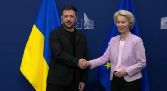 “Kufijtë nuk mund të ndryshohen me forcë”, Von der Leyen konferencë me Zelenskyn