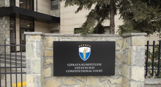 Në mesnatë përfundon masa e përkohshme e Kushtetueses, pritet vendimi i ri për konstituimin e Kuvendit