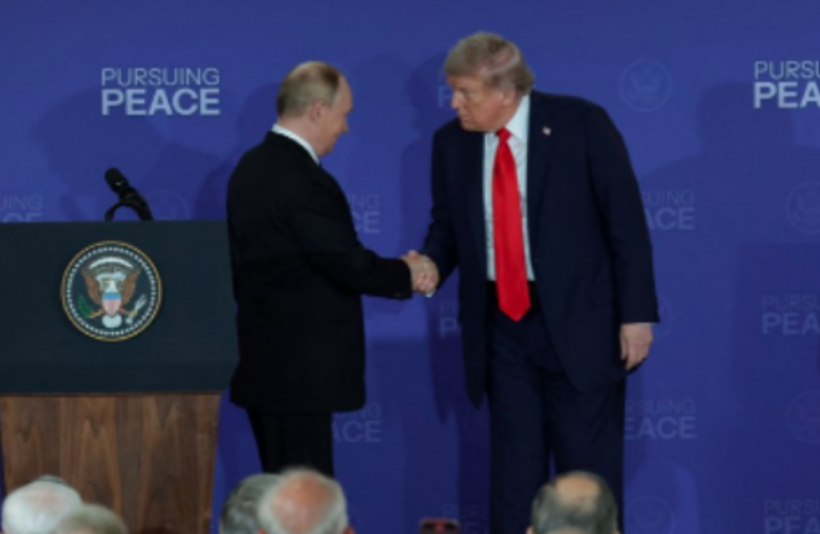 “Herën tjetër në Moskë” – konferenca e Trumpit dhe Putinit mbyllet me një ftesë ‘surprizë’